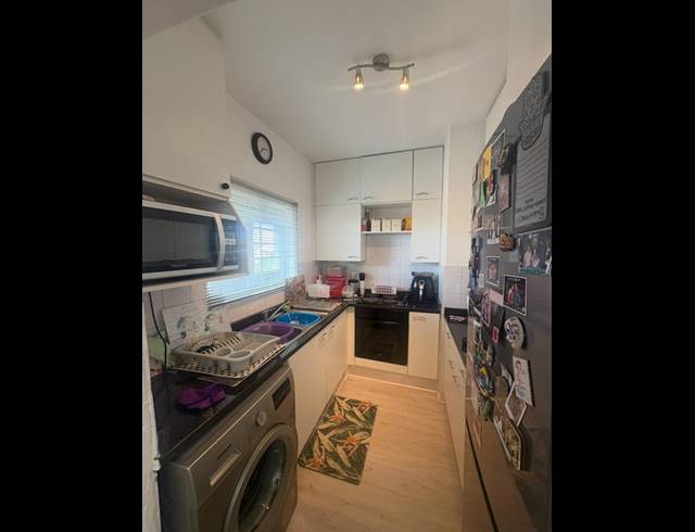 2 BEDROOM PROPERTY TO RENT IN GLENHAZEL